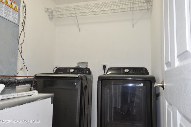 1701 Sawgrass Drive SW, Palm Bay, FL 32908