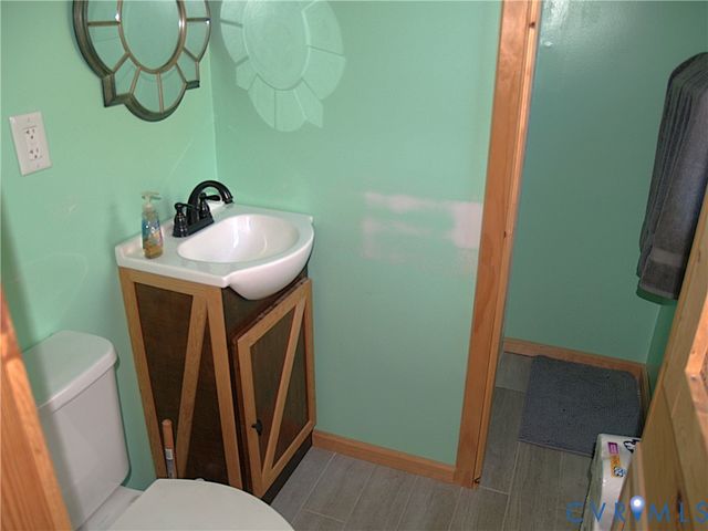 8020 Foxwell Rd, Providence Forge, VA 23140