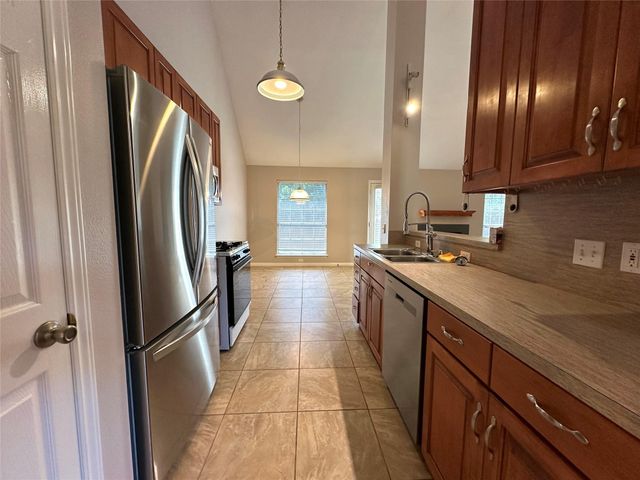 7903 Tiger Eye CV, Austin, TX 78749