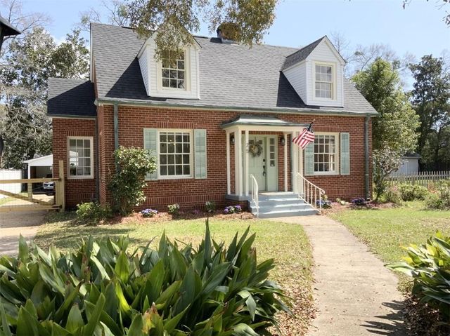 25 Benedict Place, Mobile, AL 36606