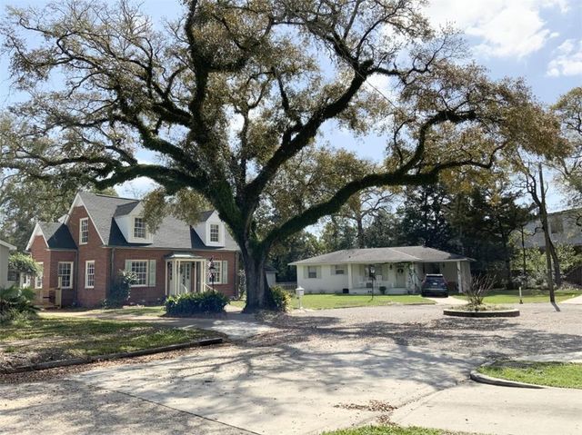 25 Benedict Place, Mobile, AL 36606