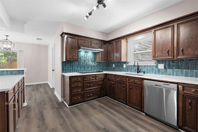 1006 Glouchester Lane, Houston, TX 77073