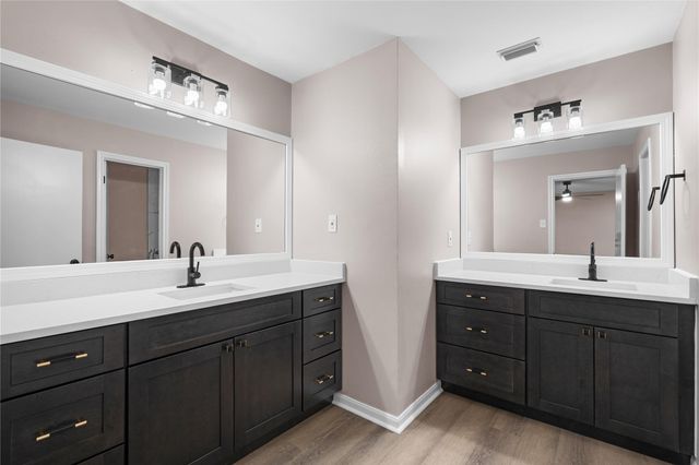 1006 Glouchester Lane, Houston, TX 77073