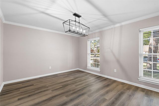 1006 Glouchester Lane, Houston, TX 77073