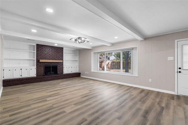 1006 Glouchester Lane, Houston, TX 77073