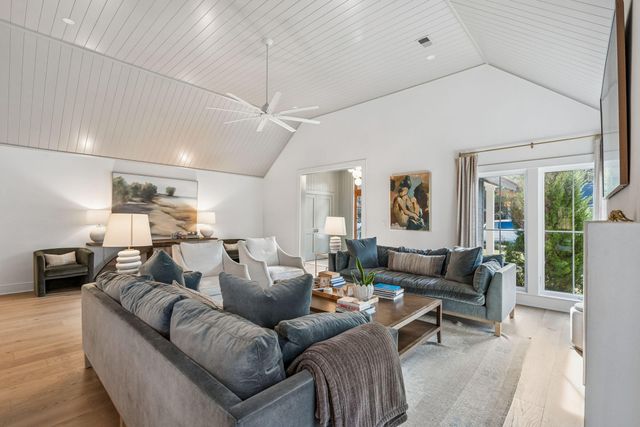 1020 S Shem Drive, Mount Pleasant, SC 29464