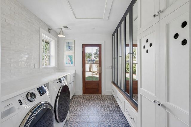 1020 S Shem Drive, Mount Pleasant, SC 29464