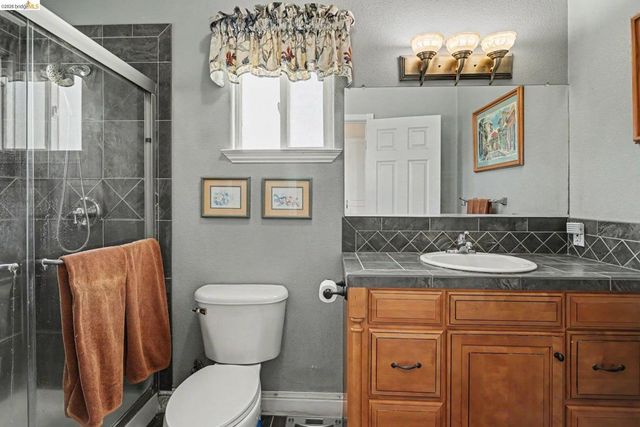611 Riverview Pl, Bethel Island, CA 94511