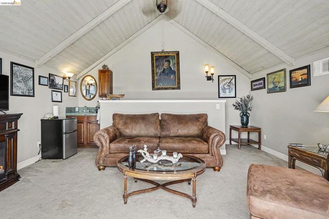 611 Riverview Pl, Bethel Island, CA 94511