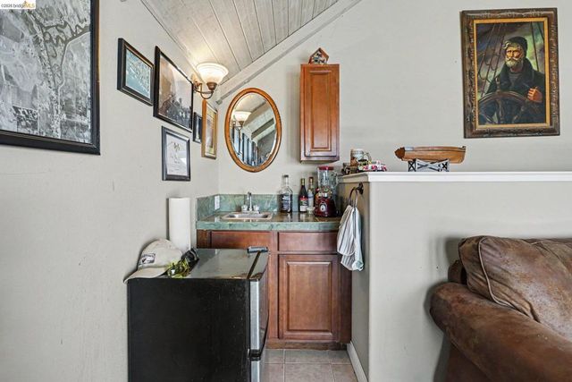 611 Riverview Pl, Bethel Island, CA 94511