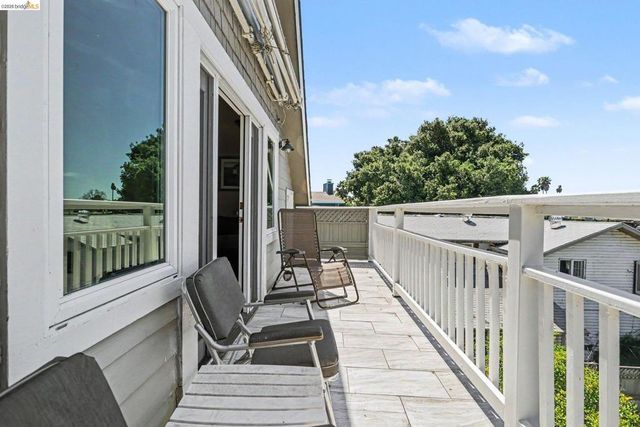611 Riverview Pl, Bethel Island, CA 94511