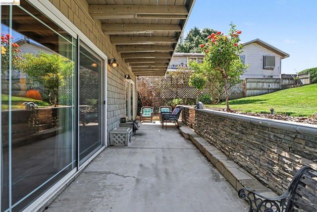 611 Riverview Pl, Bethel Island, CA 94511