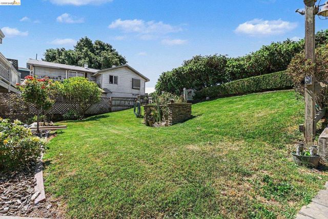 611 Riverview Pl, Bethel Island, CA 94511