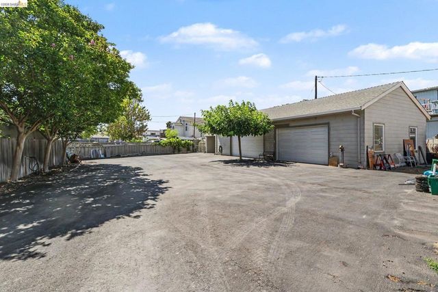 611 Riverview Pl, Bethel Island, CA 94511