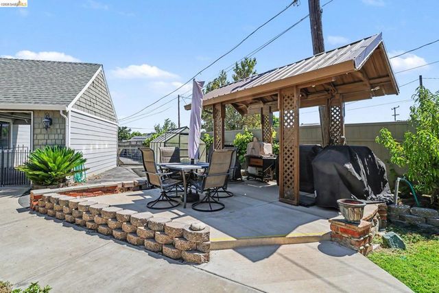 611 Riverview Pl, Bethel Island, CA 94511