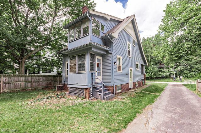 779 Woodview Road, Cleveland Heights, OH 44121