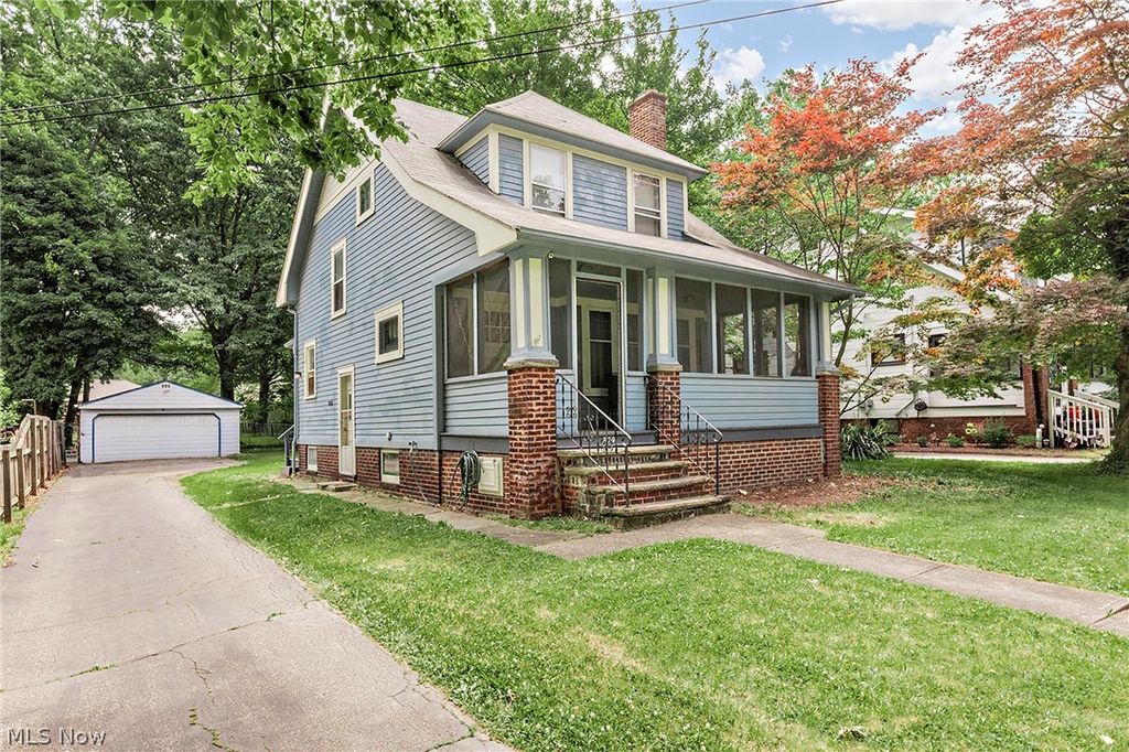 779 Woodview Road, Cleveland Heights, OH 44121