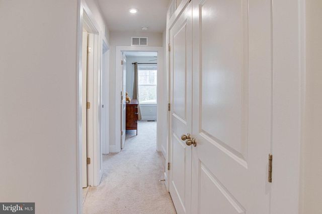 1576 MEADOWLARK GLEN RD, Dumfries, VA 22026