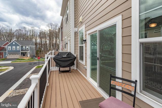 1576 MEADOWLARK GLEN RD, Dumfries, VA 22026