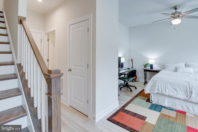 1576 MEADOWLARK GLEN RD, Dumfries, VA 22026