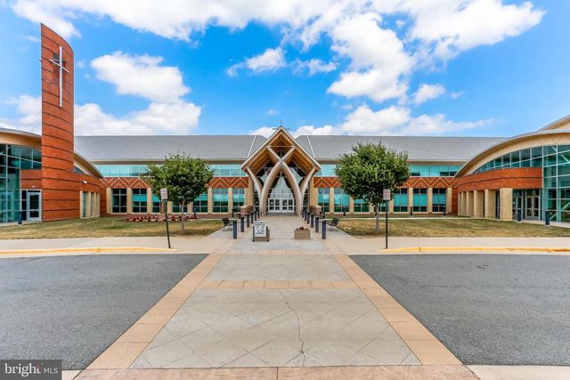 1576 MEADOWLARK GLEN RD, Dumfries, VA 22026