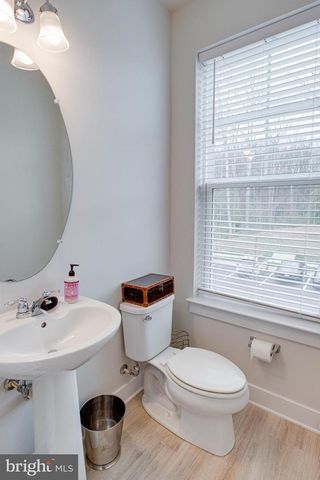 1576 MEADOWLARK GLEN RD, Dumfries, VA 22026