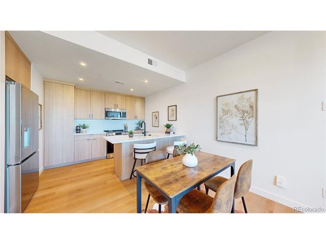 913 Edge Cir, Longmont, CO 80501