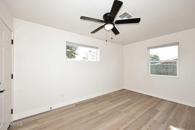 1136 E EVA Street, Phoenix, AZ 85020