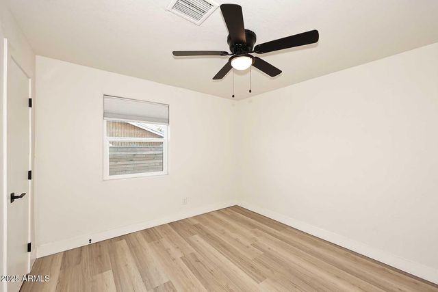 1136 E EVA Street, Phoenix, AZ 85020