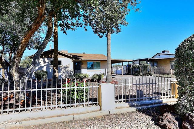 1136 E EVA Street, Phoenix, AZ 85020