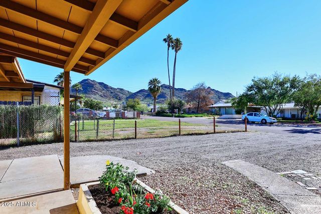 1136 E EVA Street, Phoenix, AZ 85020