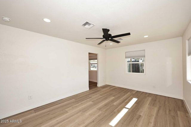 1136 E EVA Street, Phoenix, AZ 85020