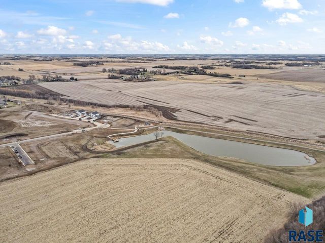 216 Ivy Ln Lane, Crooks, SD 57020