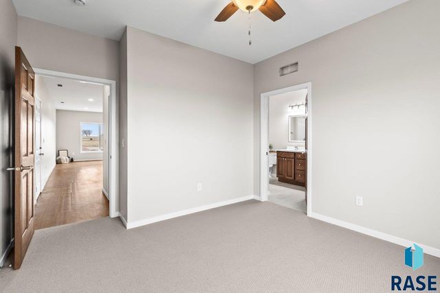 216 Ivy Ln Lane, Crooks, SD 57020