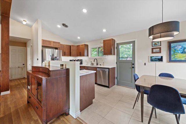 1912 W Kiernan Ave, Spokane, WA 99205