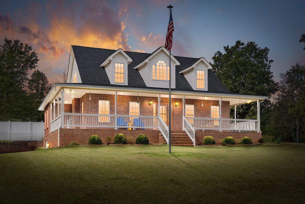 3989 Cadiz Rd, Bumpus Mills, TN 37028