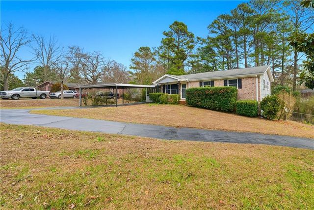 4141 Rebel Trail Drive, Douglasville, GA 30135