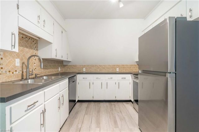 310 James Road, Clemmons, NC 27012