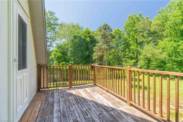 310 James Road, Clemmons, NC 27012