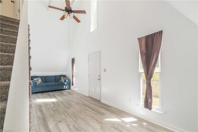 310 James Road, Clemmons, NC 27012