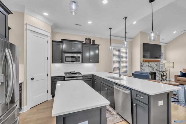 6432 Lenox Hill Way, Huntsville, AL 35806