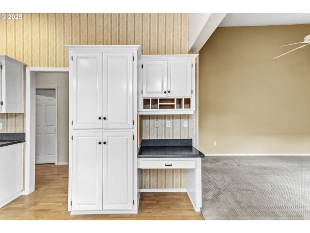 16751 Sw JORDAN Way, Tigard, OR 97224