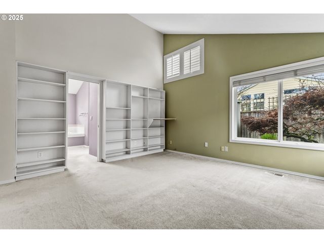 16751 Sw JORDAN Way, Tigard, OR 97224