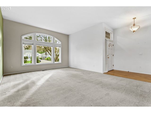 16751 Sw JORDAN Way, Tigard, OR 97224