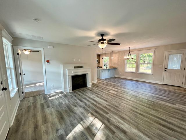 105 Biscayne Boulevard, Rossville, GA 30741