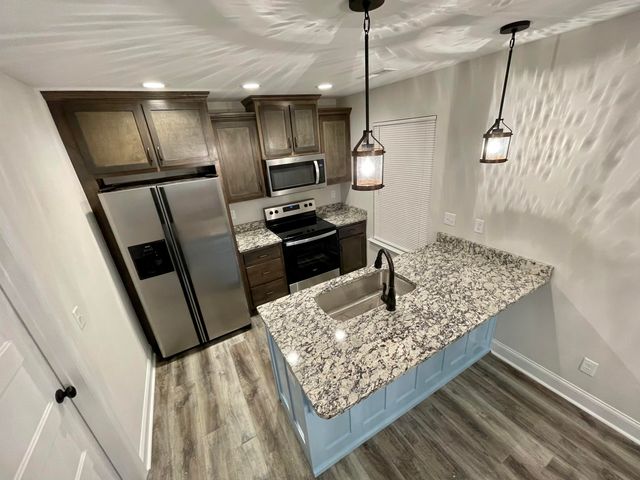 105 Biscayne Boulevard, Rossville, GA 30741