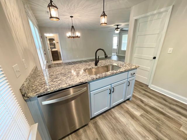 105 Biscayne Boulevard, Rossville, GA 30741