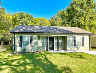 105 Biscayne Boulevard, Rossville, GA 30741
