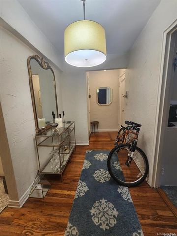 120-10 85 Avenue 2j, Kew Gardens, NY 11415