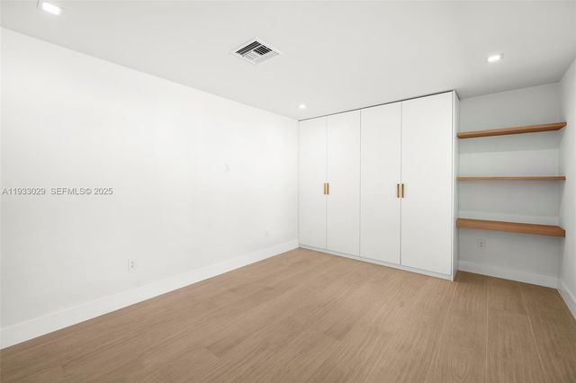 10945 SW 75th Ct, Pinecrest, FL 33156